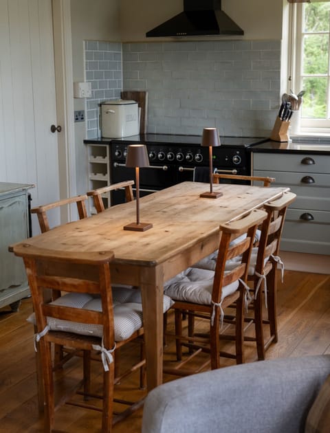 Dining table to seat 6.