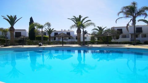Piscina do aldeamento
