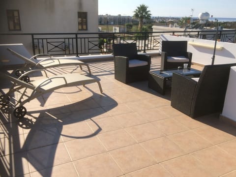 Roof Terrace
