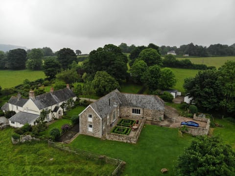 Thank you Finlay for your amazing drone pictures !