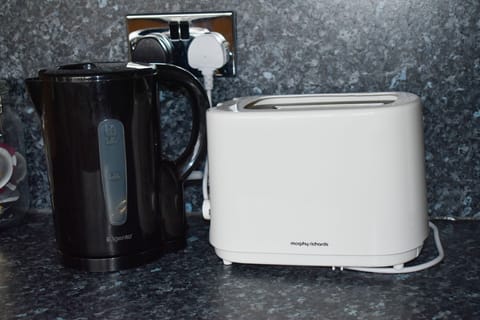 Toaster & Kettle