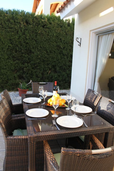 outside dining  area
