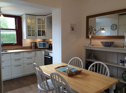 Fully equipped kitchen/diner 