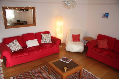 Spacious lounge with fast Wi fi