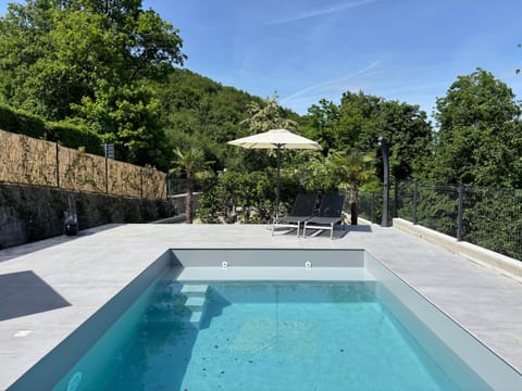 STELLA - Pool area view from the house