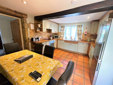 Another view of the kitchen