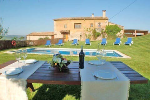 Casa Miró is a wonderful holiday home situated very peacefully and idyllic
