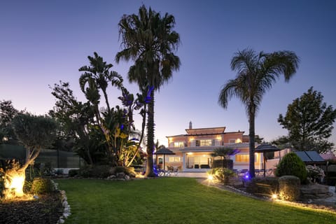 Enjoy and drink on the terrace while watching the sun go down!