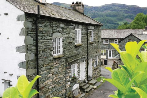 Fountain Cottage is nestled in the pretty Langdale hamlet of Chapel Stile