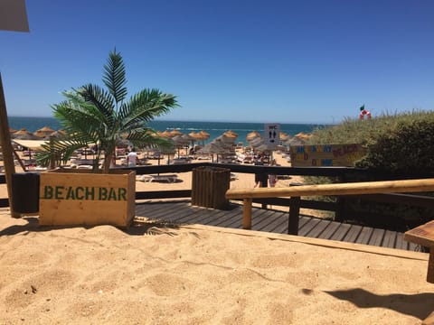 Vale Do Lobo Beach