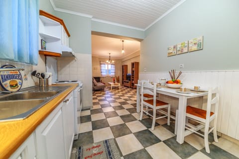 LIVING ROOM - KITCHEN, 1st FLOOR