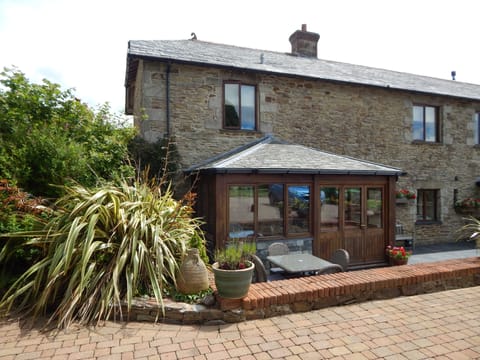 Little Hendra is a 2-story semi-detached cottage.