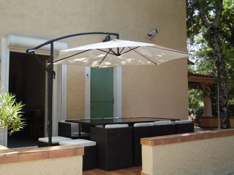 Dining area by Kitchen