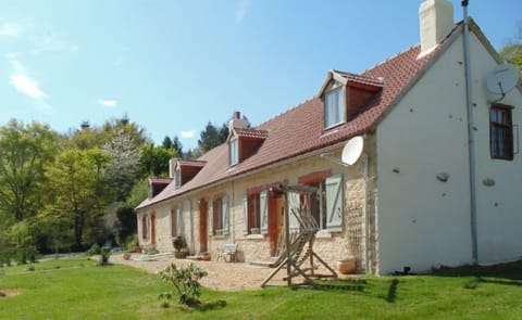 www.lestroispetitesmaisons.com
