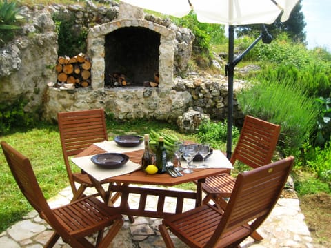 garden and barbeque