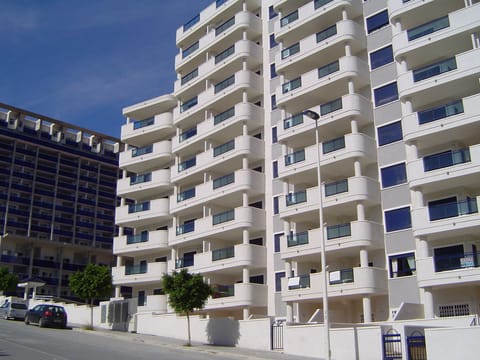 Apartment block - its the left hand side 4 from top