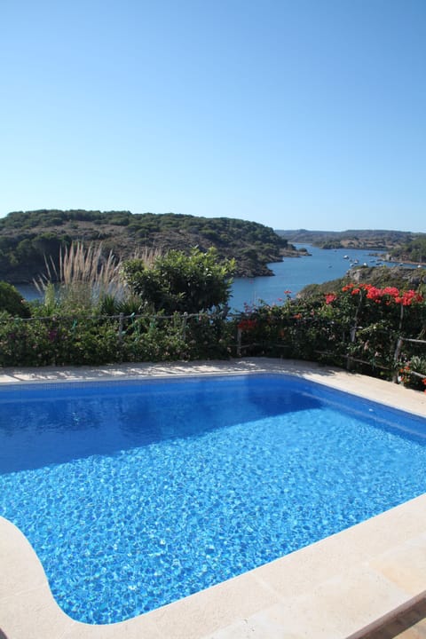 the swimming-pool and the beautiful view 