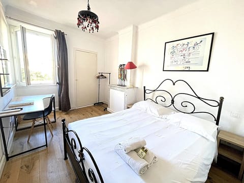 Sunny 1 Bedroom Rue Commandant André Apartment in Cannes