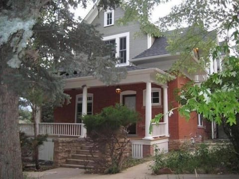 Main House 1920 Victorian