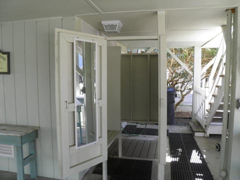 Large outside shower.