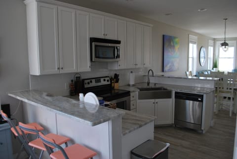 The kitchen is perfect for family gathering.