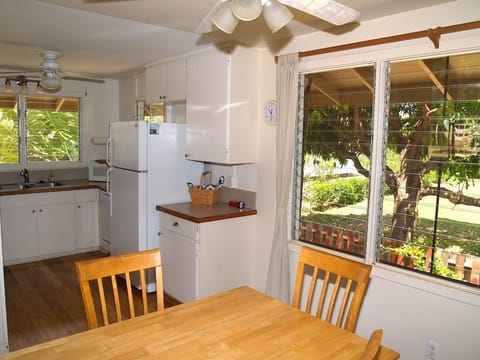 Fully equipped kitchen