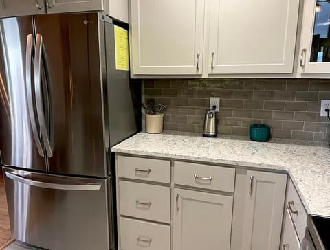 French door refrigerator with ice maker