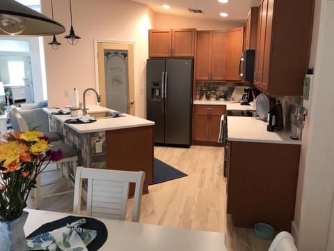 Breakfast to Kitchen & Pantry