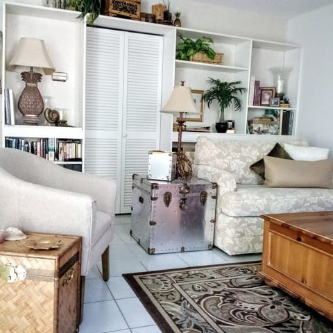 Livingroom Bookcases