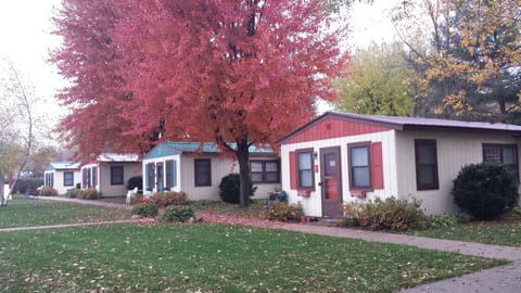 Located near outdoor activities such as fishing, biking, kayaking, hiking