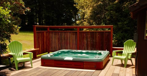 Hot Tub with rope lighting