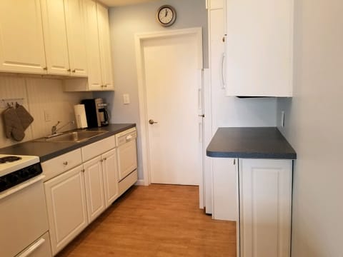 Full Service Kitchen