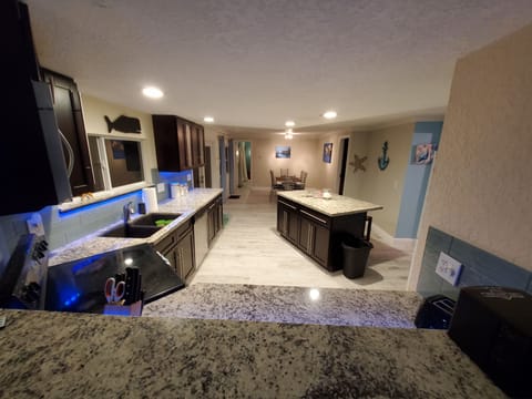 Ocean Front Home With Private Dock House in Tavernier