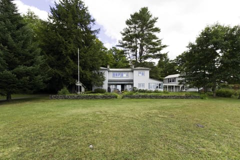 Innisfree is the house on the left. We live in the house on the right.