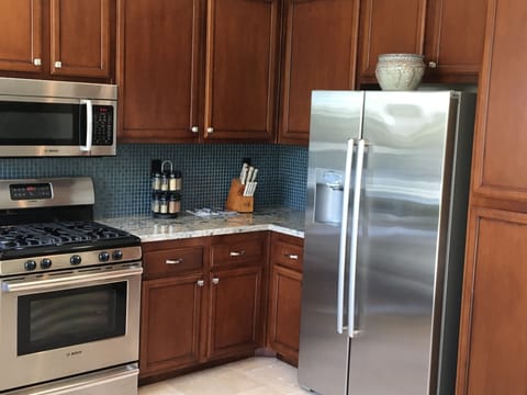 Updated kitchen with new Bosch appliances.