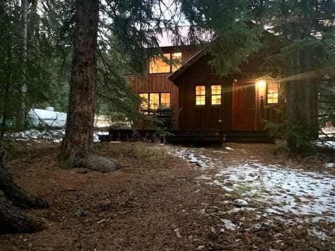 Silver Falls front exterior