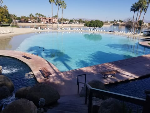 Beach Club Sandy pool 
