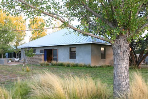 CASA GRANDE - Large lot with native landscaping. 3 bedrooms/2 bath adobe home.
