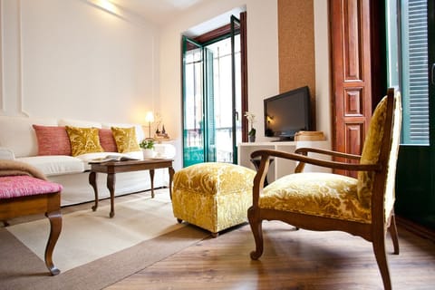 Triple Balcony Suite 