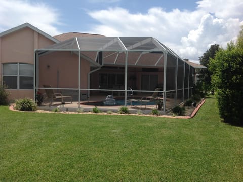 Fully screened private pool