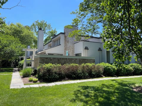 Side view of the townhouse at Sea Colony.