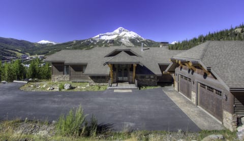 Front Exterior Summer