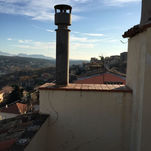 Terrace chimney Looking west along the rampart walls