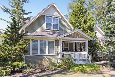 Front of the cottage with amazing porch!