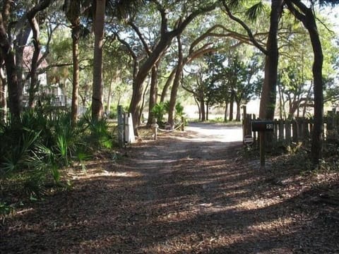 Welcome to Las Brisas at the end of the road!