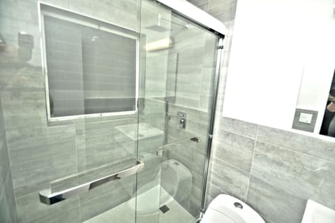 bathroom re-model turned out great, rain shower head as well as a removable wand