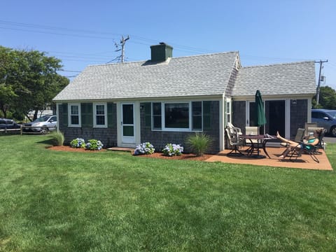Oceanfront 4 bedroom/2 bath, central AC, private association beach
