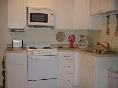 Fully stocked kitchen
