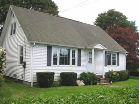 Front Exterior - Irving's Path