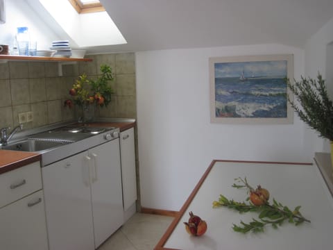 First floor apartment A2, kitchen